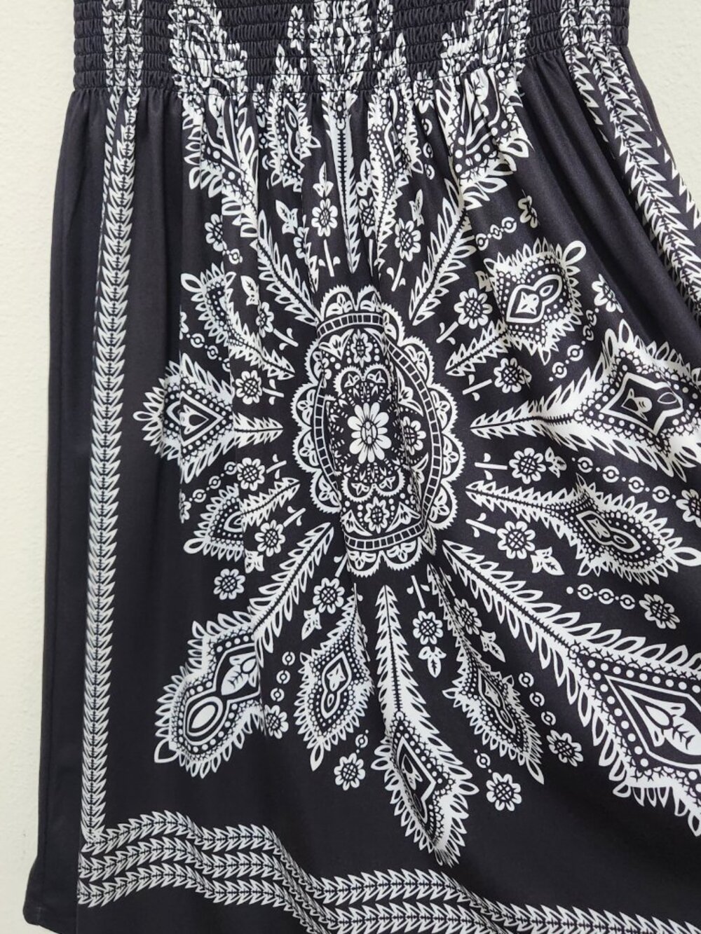 Venus Women’s Boho Strapless Black White Smocked Tube Top Maxi Dress Size 1X - Picture 2 of 10